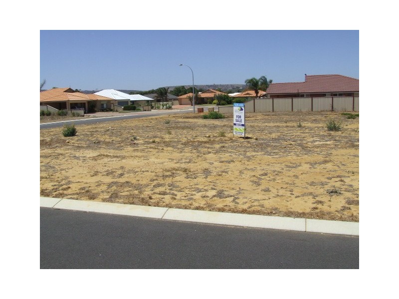 12 Wahn Ave, Waggrakine WA 6530