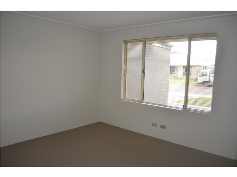 12 Beachcomber Hill, Glenfield WA 6532