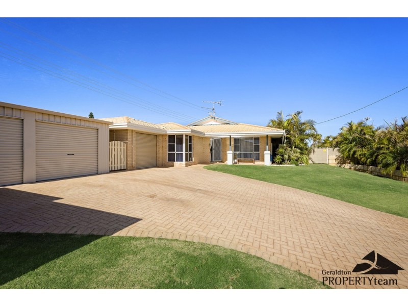 18 Falmouth Close, Tarcoola Beach WA 6530