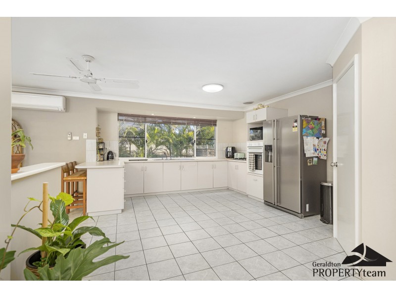 18 Falmouth Close, Tarcoola Beach WA 6530