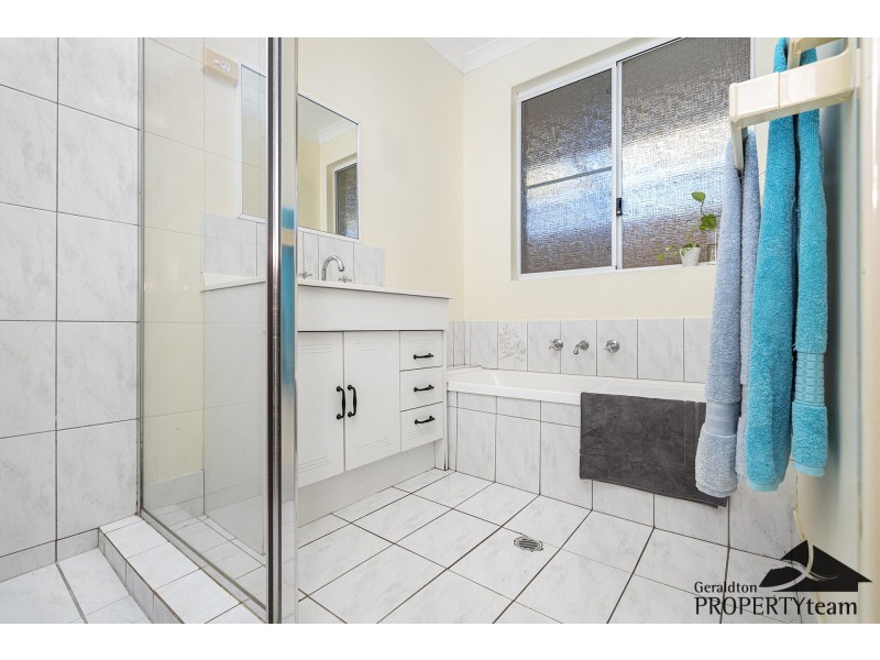 18 Falmouth Close, Tarcoola Beach WA 6530