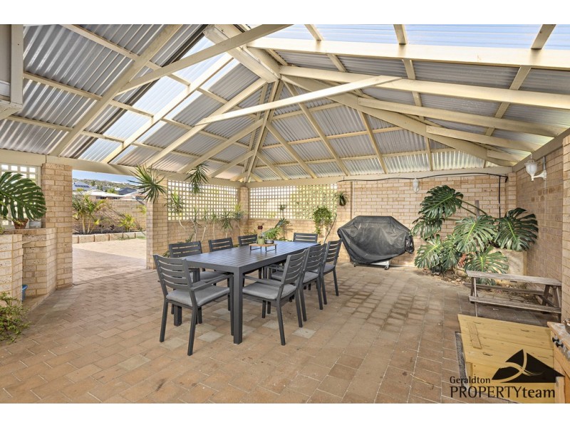 18 Falmouth Close, Tarcoola Beach WA 6530