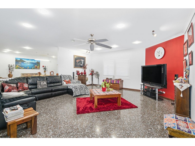 37 Calder Place, Waggrakine WA 6530