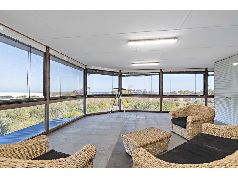 37 Calder Place, Waggrakine WA 6530