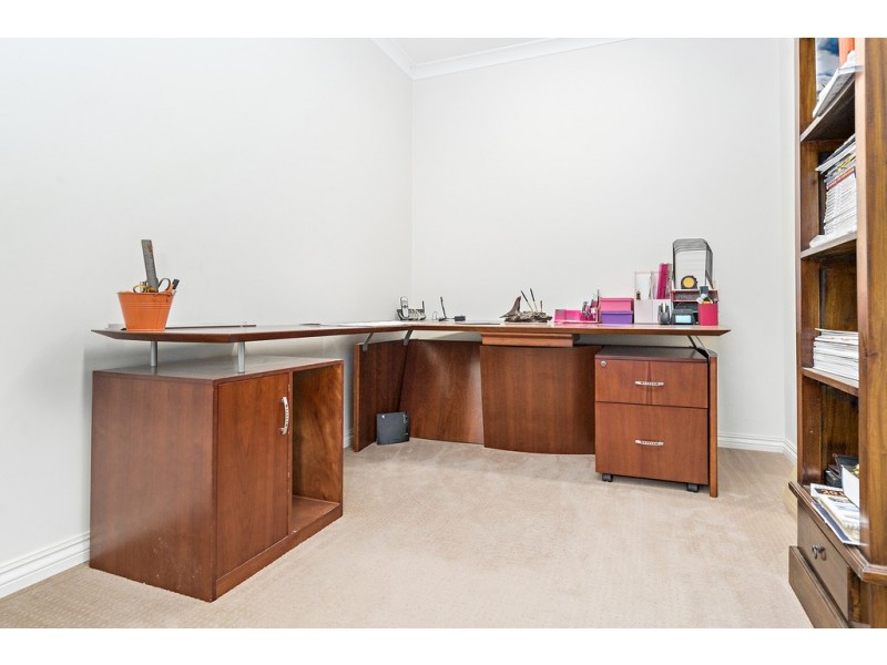 37 Calder Place, Waggrakine WA 6530