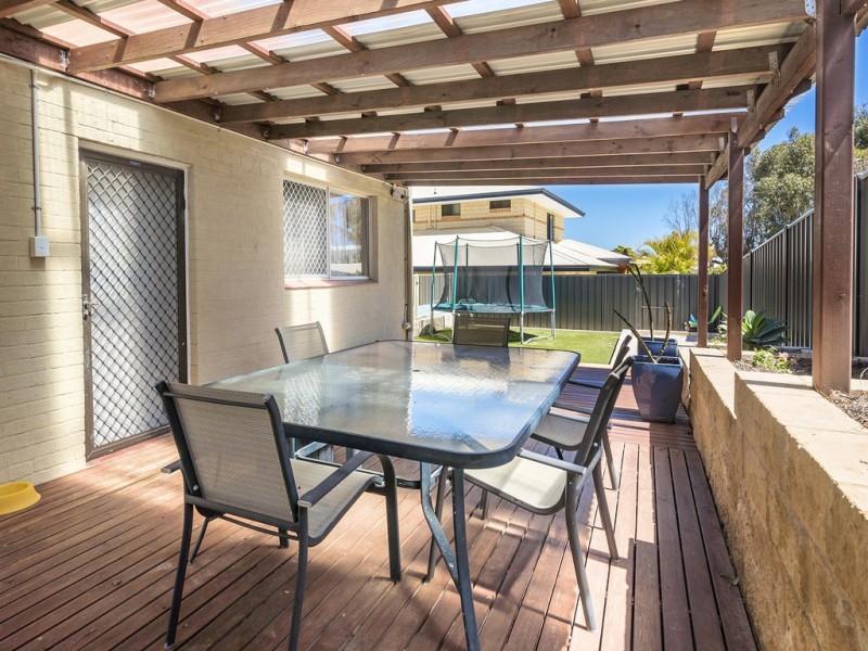 5 Hungerford Street, Bluff Point WA 6530