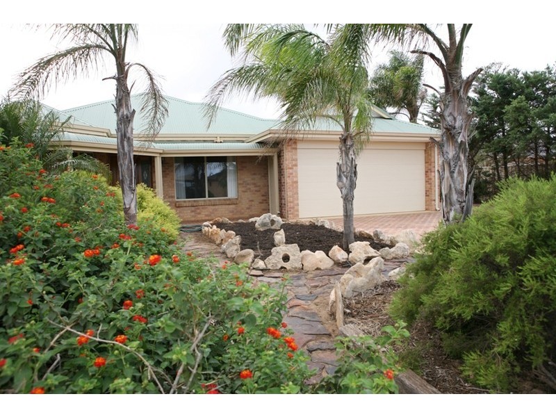 25 Waterfront Circle, Drummond Cove WA 6532