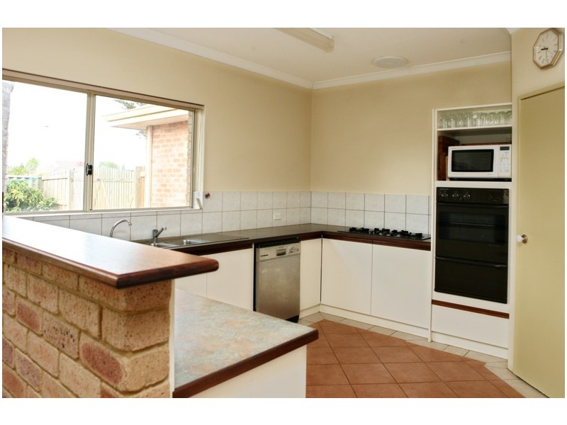 25 Waterfront Circle, Drummond Cove WA 6532