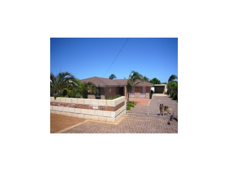 32 Glass Crescent, Mahomets Flats WA 6530