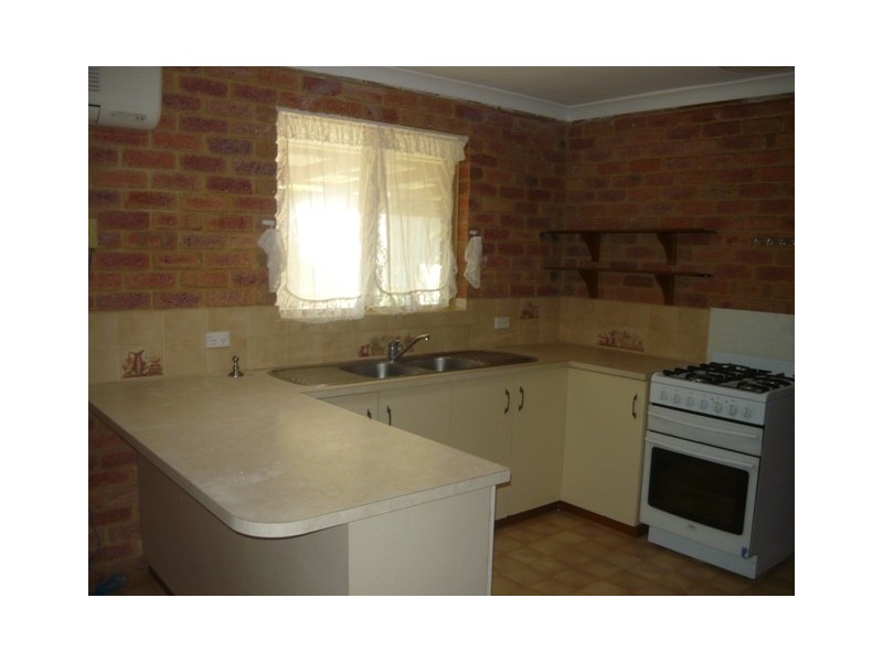 4 Yarraman Street WAGGRAKINE, Geraldton WA 6530