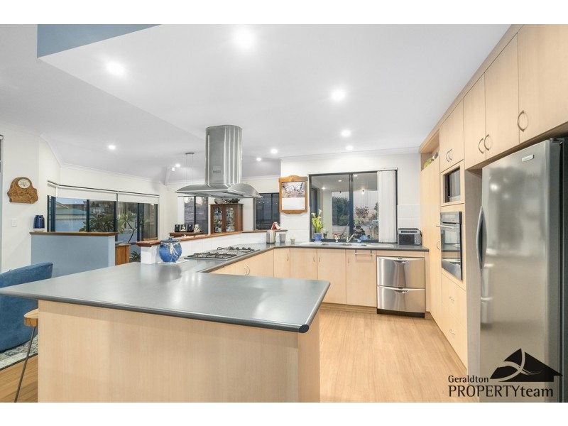 39 Bellimos Drive, Wandina WA 6530