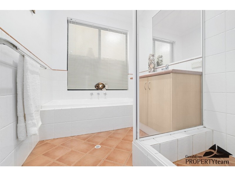 39 Bellimos Drive, Wandina WA 6530