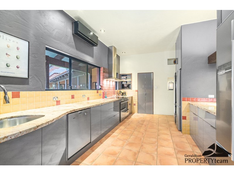 129 Whitehill Road, Drummond Cove WA 6532