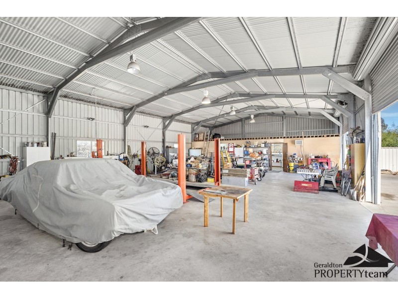 6 Peppin Place, Deepdale WA 6532