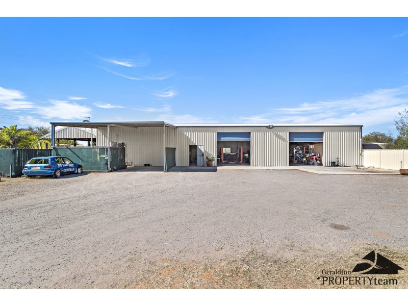 6 Peppin Place, Deepdale WA 6532