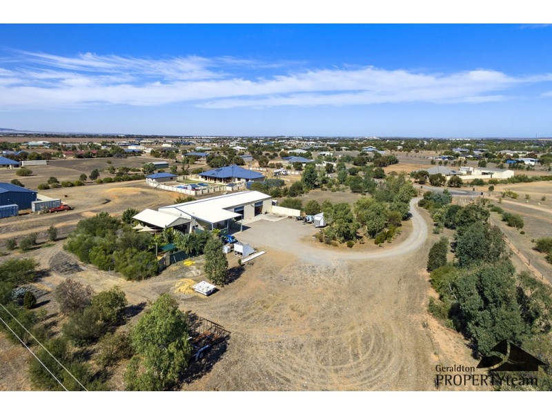 6 Peppin Place, Deepdale WA 6532