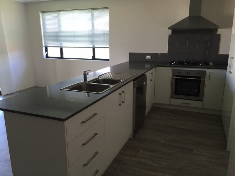 16 Lugger Outlook, Glenfield WA 6532