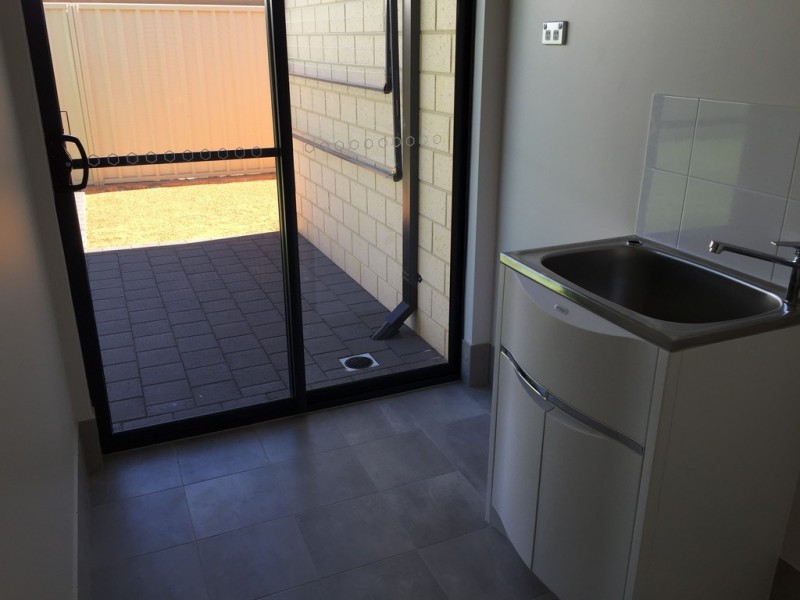 16 Lugger Outlook, Glenfield WA 6532