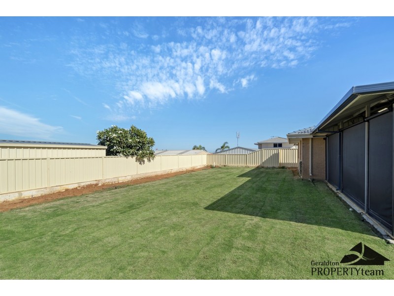 14 Endeavour Drive, Wandina WA 6530