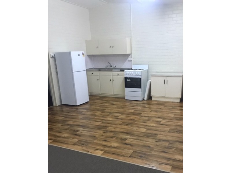 3/230 Seventh Street, Wonthella WA 6530