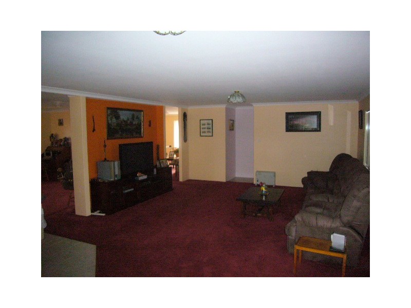 5 Leicester Close, Deepdale WA 6532