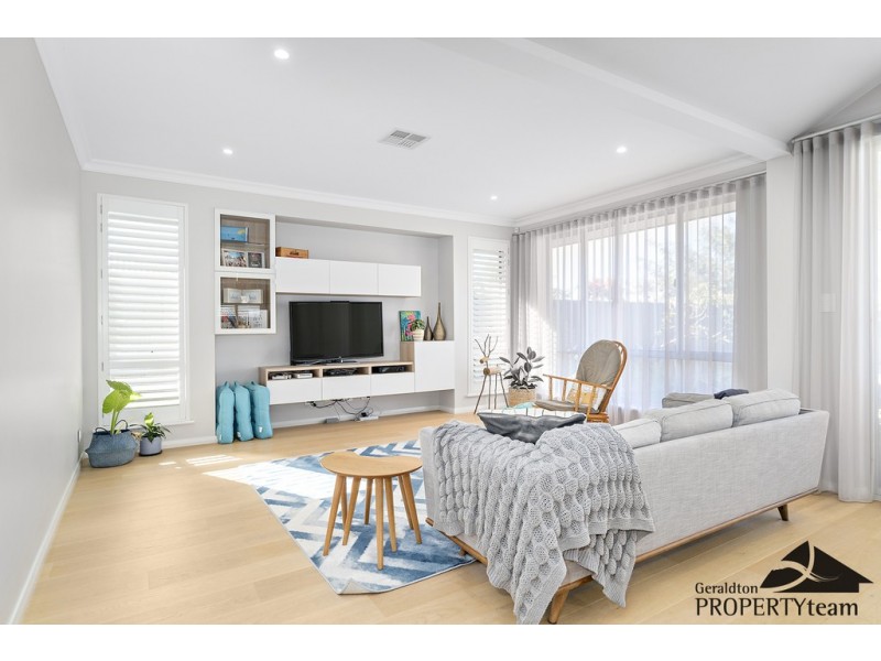 16 Edwin Crescent, Bluff Point WA 6530