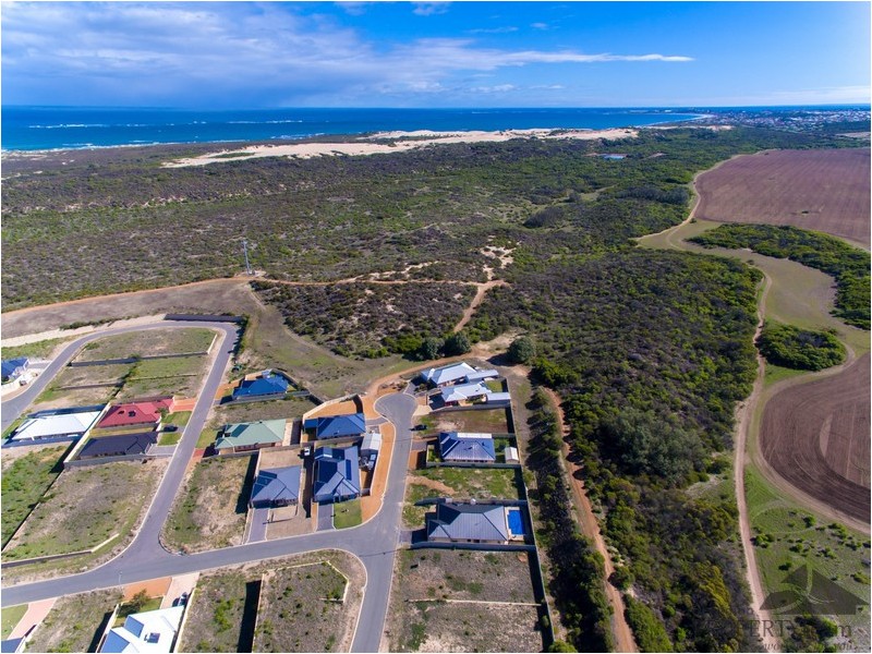 38 Thames Drive, Cape Burney WA 6532