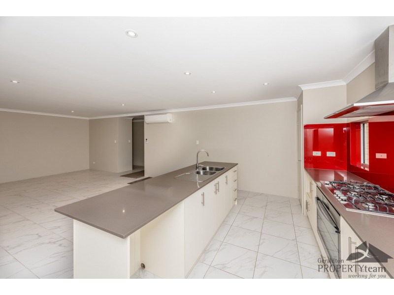 2 Staddon Lane, Beachlands WA 6530