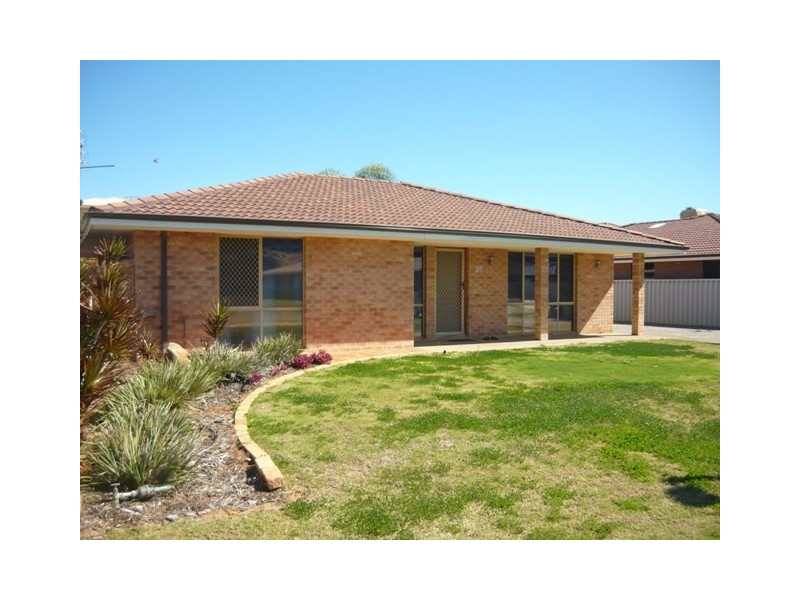 26 Seacrest St, TARCOOLA BEACH, Geraldton WA 6530
