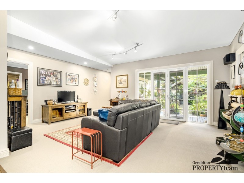 4 Grant Street, Beachlands WA 6530