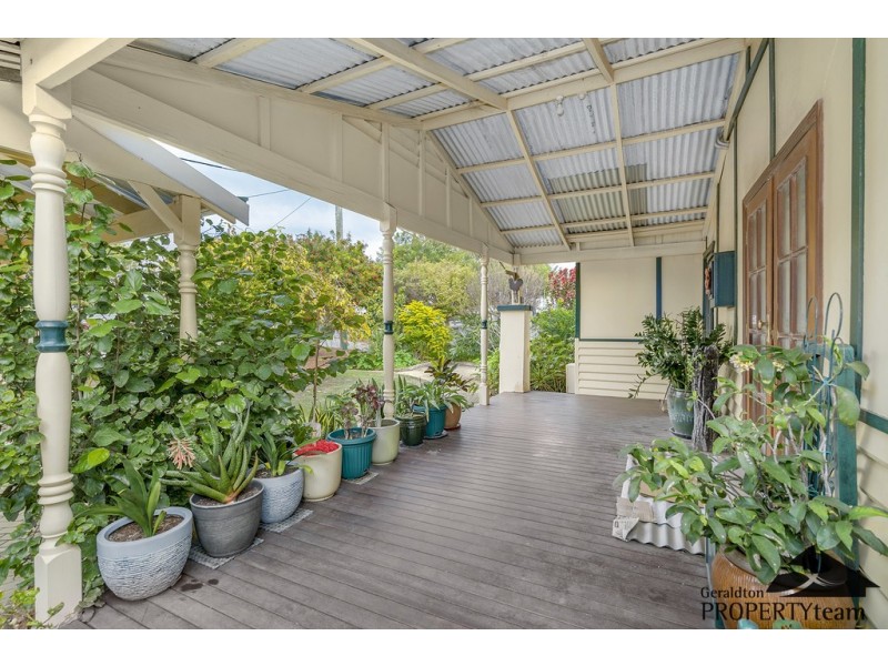 4 Grant Street, Beachlands WA 6530