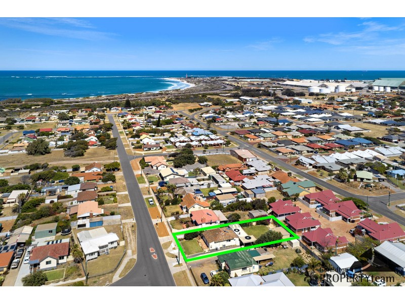 41 Whitfield Street, Beachlands WA 6530