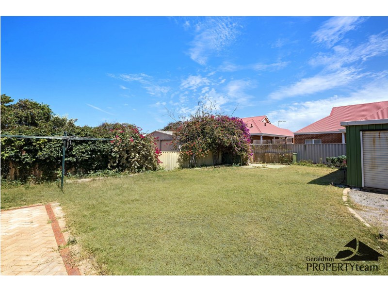 41 Whitfield Street, Beachlands WA 6530