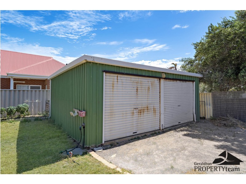 41 Whitfield Street, Beachlands WA 6530