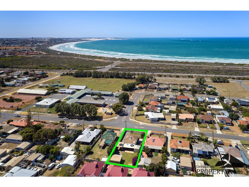 41 Whitfield Street, Beachlands WA 6530