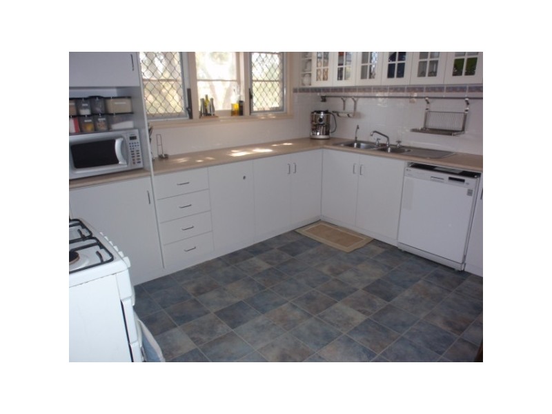 6 Stroud Street, BEACHLANDS, Geraldton WA 6530