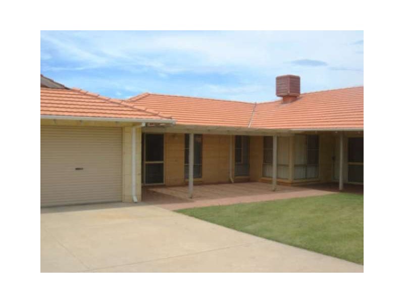 2 Dakin Cove, WANDINA, Geraldton WA 6530