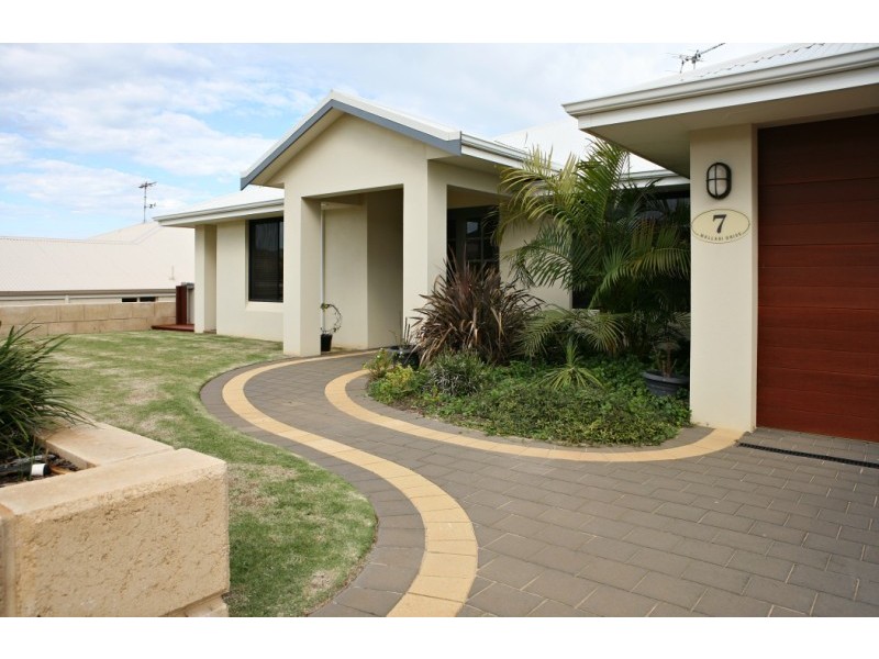 7 Wallabi Drive, Wandina WA 6530
