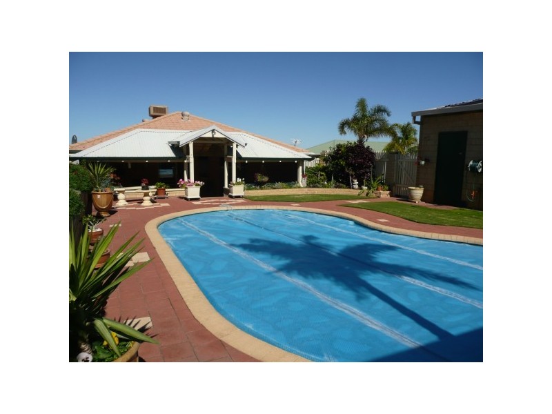 3 Turban Court, Wandina WA 6530