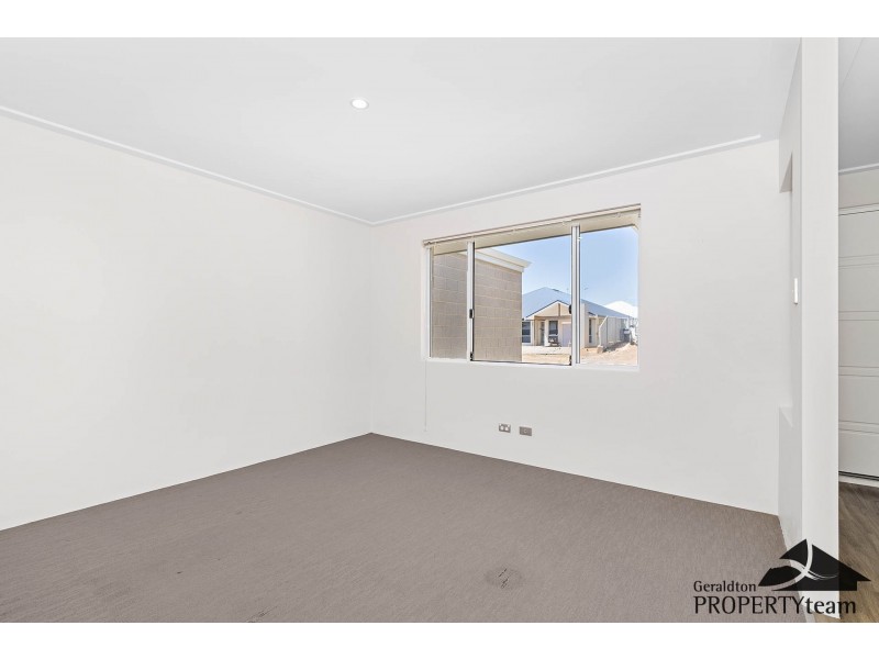 8 Beachcomber Hill, Glenfield WA 6532