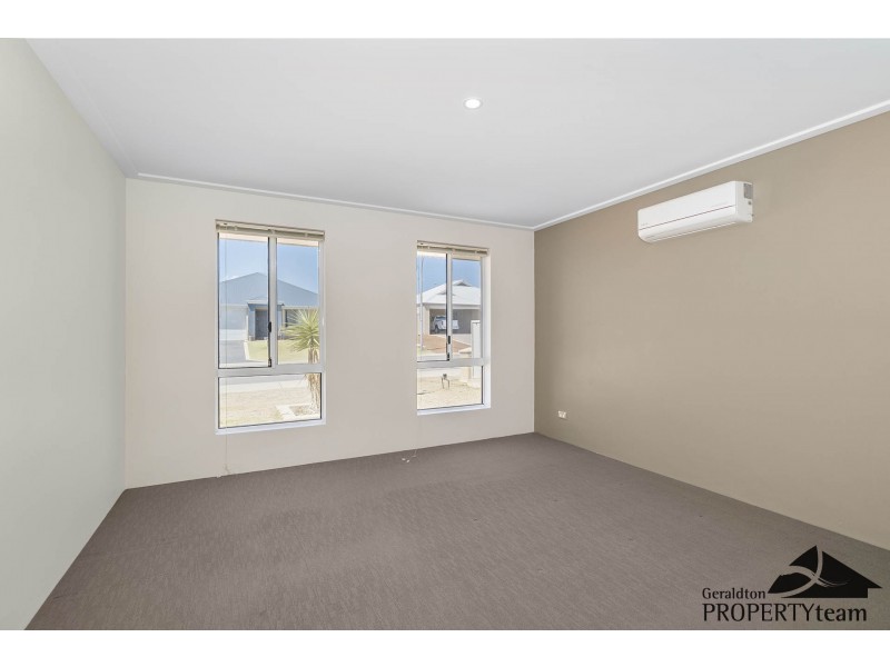 8 Beachcomber Hill, Glenfield WA 6532