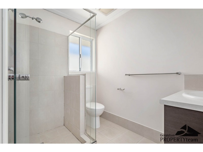 8 Beachcomber Hill, Glenfield WA 6532