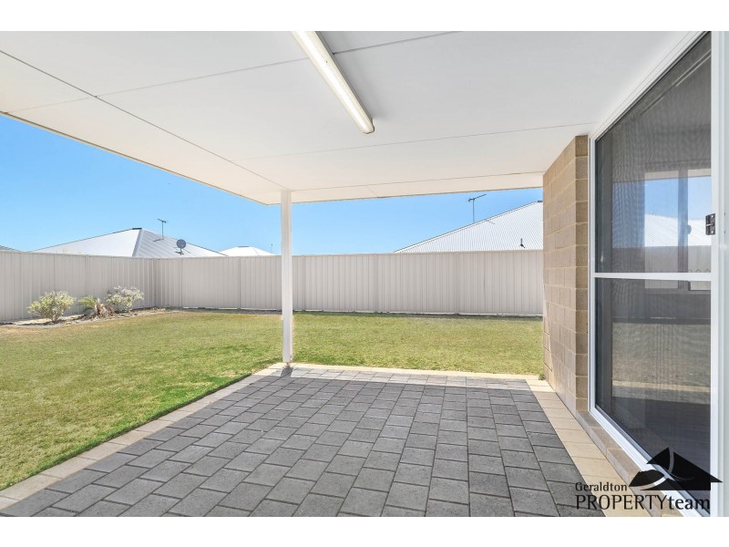 8 Beachcomber Hill, Glenfield WA 6532