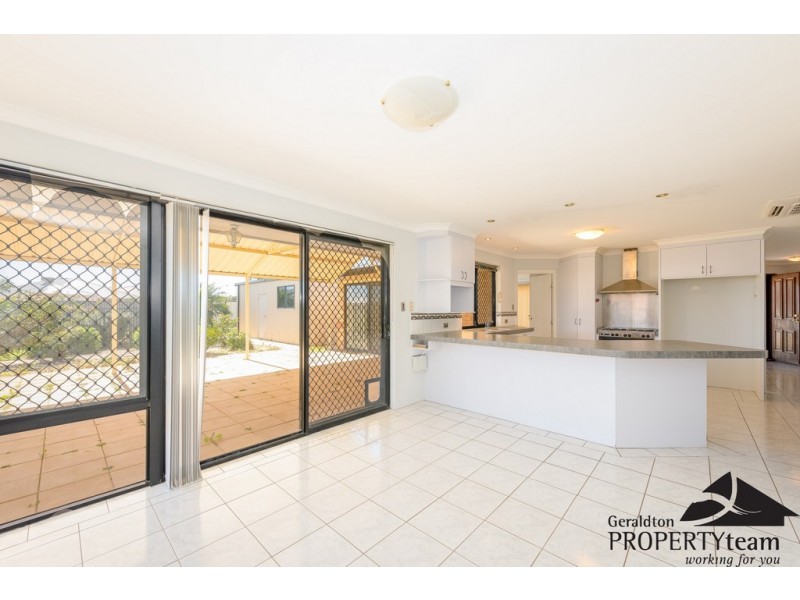 236 Chapman Valley Road, Waggrakine WA 6530