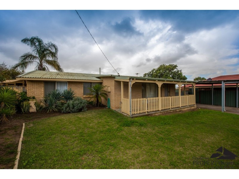 10 Ritchie Way, Rangeway WA 6530