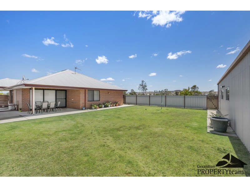 18 Lincoln Street, Deepdale WA 6532