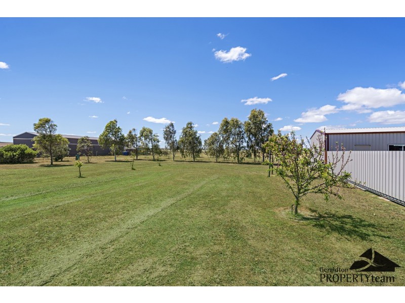 18 Lincoln Street, Deepdale WA 6532