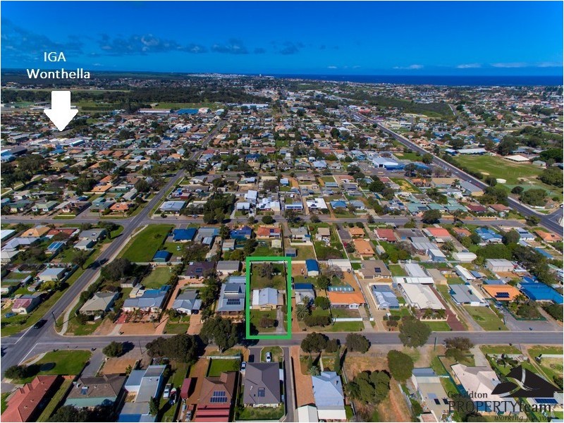 220 Second Street, Wonthella WA 6530