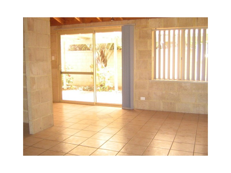 33B  Bellimos Drive, Wandina WA 6530