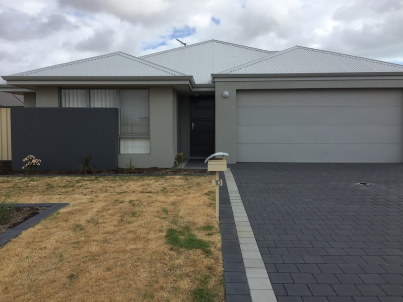 10 Fintown Street, Utakarra WA 6530